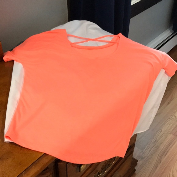 Shirt - Picture 3 of 4